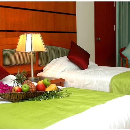 Oriental Crystal Hotel Kajang Bagian luar foto