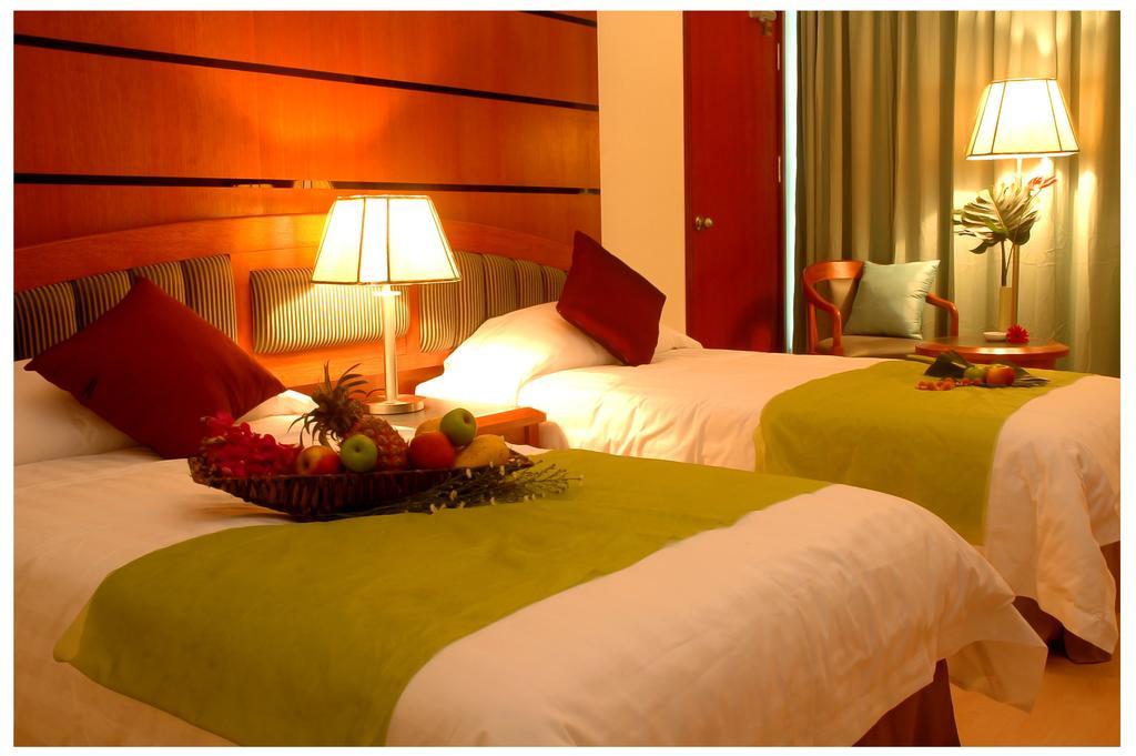 Oriental Crystal Hotel Kajang Bagian luar foto